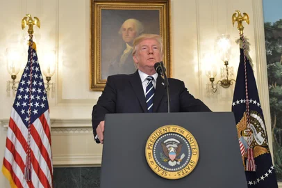 US President Donald Trump delivers a statement on the Las Vegas shooting from the Diplomatic Reception Room of the White House on October 2, 2017. / AFP PHOTO / MANDEL NGAN<!-- NICAID(13184617) -->