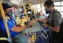 A um dia do fim dos cobradores em 12 linhas, EPTC treina motoristas de ônibus para assumir a função na Capital