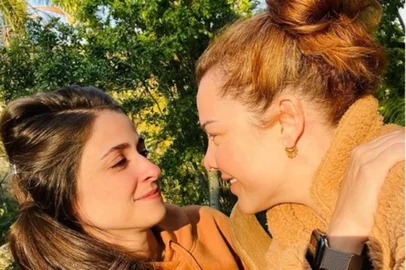 Em post no Instagram, a atriz Fernanda Souza anuncia namoro com uma mulher, Eduarda<!-- NICAID(15076199) -->
