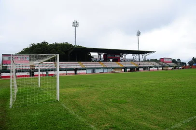 FARROUPILHA, RS, BRASIL, 21/03/2024. Estádio das Castanheiras, sede do Brasil de Farroupilha. O time irá disputar a divisão de acesso 2024. (Porthus Junior/Agência RBS)<!-- NICAID(15712710) -->