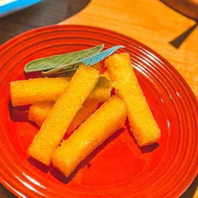 galeteria, galeto, comida italiana, gramado, destemperados, massa, polenta<!-- NICAID(15456079) -->