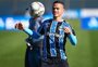Com aposta de Felipão em volantes de força e marcação, Darlan vê chances diminuírem no Grêmio