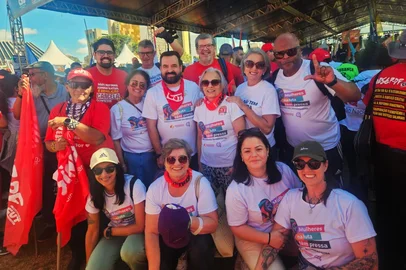 Sindiserv participa da Marcha da Classe Trabalhadora que leva milhares às ruas de Brasília<!-- NICAID(16268042) -->
