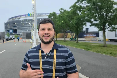 Zach Lowy, 27 anos, cobre os times do Brasil no Mundial de Clubes e demonstra bom nível de conhecimento sobre o futebol de Porto Alegre <!-- NICAID(16061521) -->