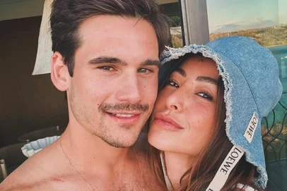 Nicolas Prattes e Sabrina Sato<!-- NICAID(16249760) -->