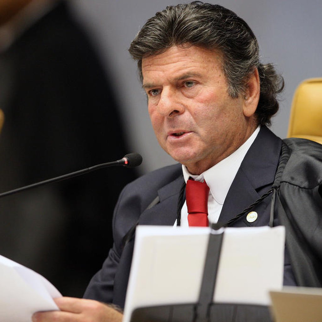 Fux repudia nova tentativa de Bolsonaro de 'colocar em xeque' as