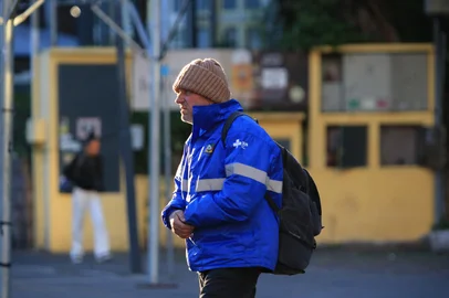 PORTO ALEGRE, RS, BRASIL, 11-05-2026: Clima. Semana começa gelada em Porto Alegre. Foto: Ronaldo Bernardi/Agência RBS<!-- NICAID(16282503) -->