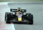 Max Verstappen supera pista molhada e faz pole em classificatório caótico no GP da Espanha