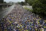 Torcida do Boca entra em conflito com PM antes da final da Libertadores contra o Fluminense