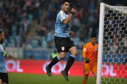 PORTO ALEGRE, RS, BRASIL, 20/06/2019- Uruguai x Japão, jogo válido pela Copa América. (FOTOGRAFO: JEFFERSON BOTEGA / AGENCIA RBS)Indexador: Jeff Botega<!-- NICAID(14131485) -->