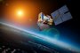 Satélite espacial sobre o planeta Terra. Foto: Andrey Armyagov / stock.adobe.comFonte: 89521395<!-- NICAID(15132074) -->
