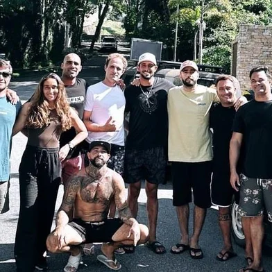 Grupo de surfistas liderado pelo Pedro Scooby está vindo do Rio de Janeiro para ajudar.<!-- NICAID(15756210) -->