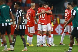 Porto Alegre, RS, Brasil, 06/12/2023 - Internacional vs Botafogo pelo Brasileiro Série A 2023 no Beira-Rio - Foto: Jefferson Botega/Agência RBS<!-- NICAID(15618813) -->