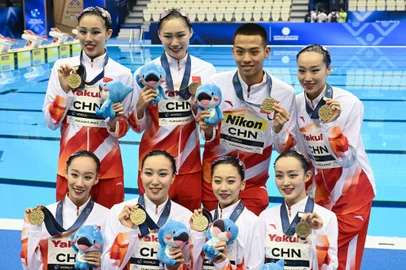 China, nado artística, rotina acrobática