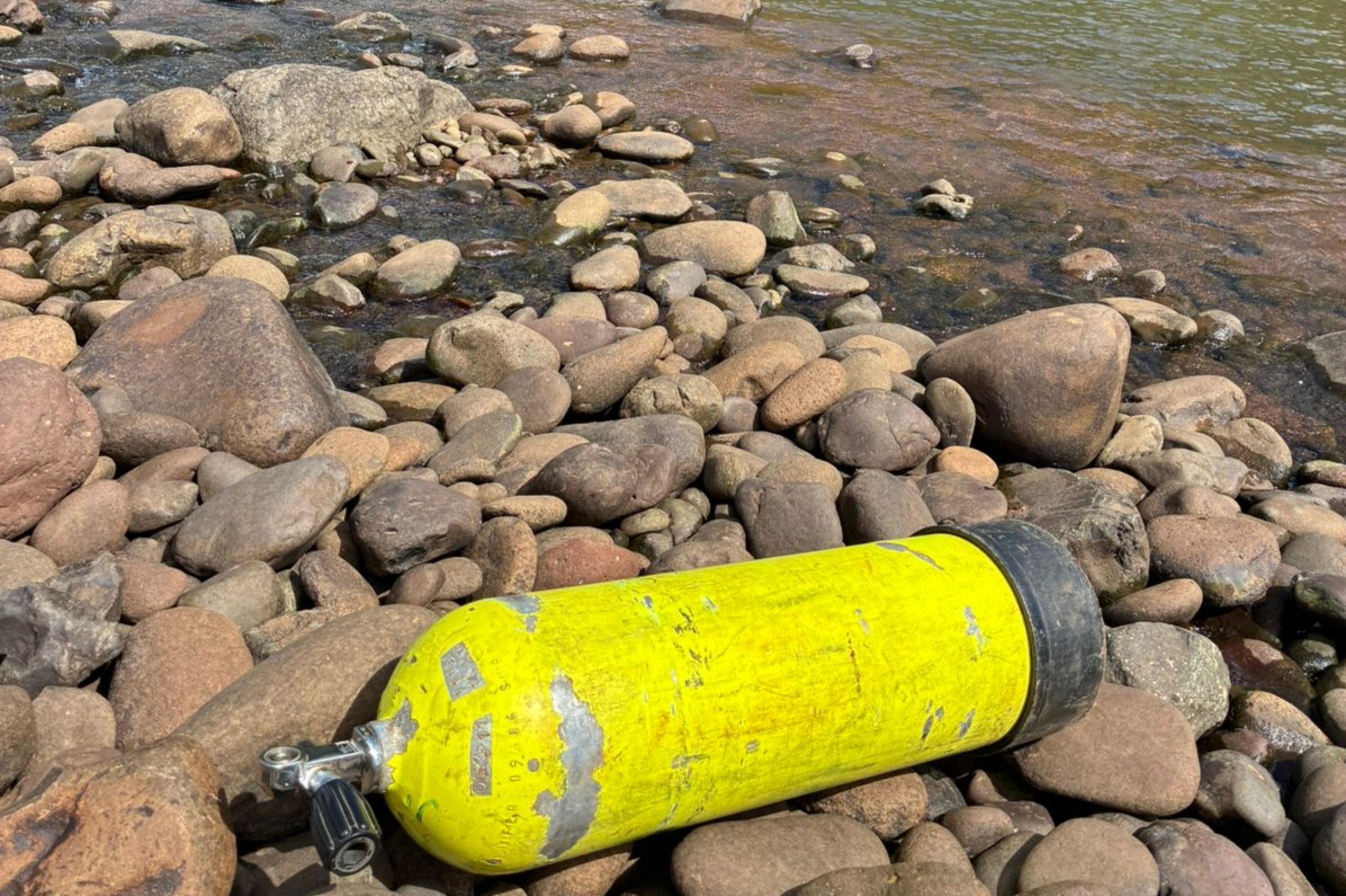 Corpos de pai e filho desaparecidos no Rio Taquari s&atilde;o encontrados em Mu&ccedil;um