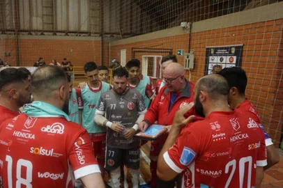 Time do Sercesa de Carazinho em tempo do técnico Jarico na Série Prata do futsal gaúcho em 2022.<!-- NICAID(15276480) -->