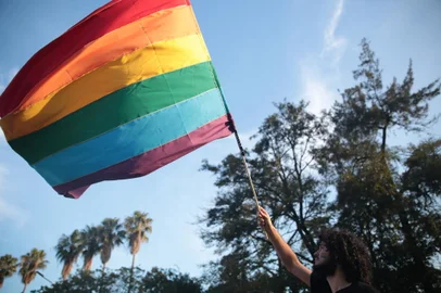 PORTO ALEGRE, RS, BRASIL, 26-06-2016 : Parada LGBT na Redenção. (Foto: ANDRÉ ÁVILA/Agência RBS)<!-- NICAID(12282586) -->
