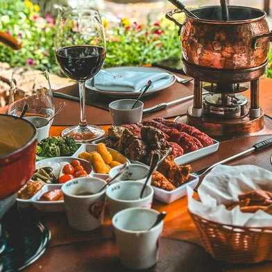 gramado, fondue, serra gaucha, destemperados<!-- NICAID(15788955) -->