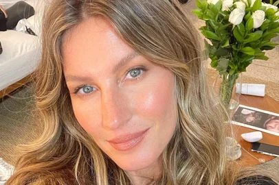 Selfie de Gisele Bündchen<!-- NICAID(15448417) -->