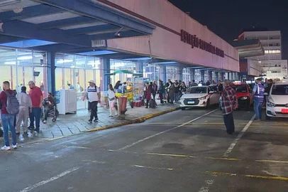 Rodoviária de Porto Alegre retomou atividades em 7 de junho, após enchente<!-- NICAID(15795661) -->