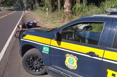 Um homem de 35 anos morreu vítima de acidente de trânsito na BR-116, em Picada Café, na manhã deste sábado (20). O caso aconteceu no km 208 da rodovia, por volta das 8h.<!-- NICAID(15740477) -->
