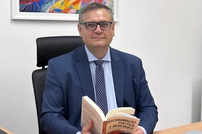 Gilberto Schäfer<!-- NICAID(16244725) -->