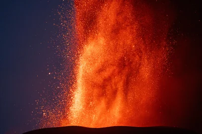 A picture shows the eruption of the Mount Etna volcano on July 7, 2024 in Sicily. (Photo by Giuseppe Distefano / Etna Walk / AFP)<!-- NICAID(15807809) -->