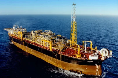 Navio-plataforma de produção de petróleo da Petrobras<!-- NICAID(10303187) -->