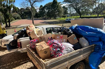 Caxias arrecada 17 toneladas em doações às vítimas dos danos causados pela chuva no RS.<!-- NICAID(15757791) -->
