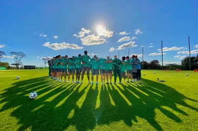 Equipe do Juventude<!-- NICAID(16054000) -->