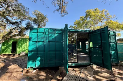 O projeto social WimBelemDon, que completa 25 anos em 2025 e usa o tênis como caminho para a inclusão social, vai erguer uma biblioteca comunitária em plena praça pública, no bairro Belém Novo, em Porto Alegre.<!-- NICAID(16066183) -->
