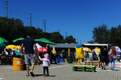CAXIAS DO SUL, RS, BRASIL, 01/04/2023. 1° edição do Ecofest, promovido pela prefeitura de Caxias do Sul. O evento ocorre no Ecoparque e Jardim Botânico, com a ideia de abrir espaço para convivência através de piqueniques ao ar livre com diversas opções de entretenimento para o público. (Bruno Todeschini/Agência RBS)Indexador: BTK<!-- NICAID(15391859) -->