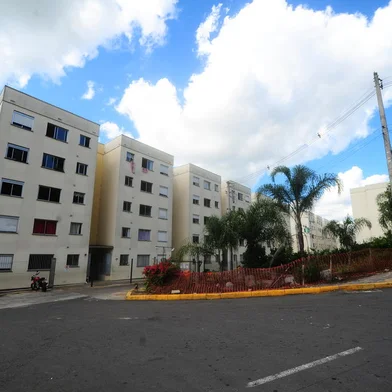 CAXIAS DO SUL, RS, BRASIL, 21/12/2022. Lei complementar sancionada em Caxias, na última segunda (19), quer estimular a construção de mais moradias populares na cidade. O último feito para faixa 1 do programa Casa Verde e Amarela foi o Rota Nova. (Porthus Junior/Agência RBS)<!-- NICAID(15302121) -->