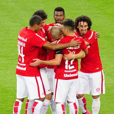 PORTO ALEGRE, RS, BRASIL, 02-09-2015: Campeonato Brasileiro - 22ª Rodada, Inter x Vasco no estádio Beira-rio.(FOTO:FÉLIX ZUCCO/AGENCIA RBS)Jogador Nilton faz o quinto gol da partida, Inter 5x0 Vasco<!-- NICAID(11659126) -->