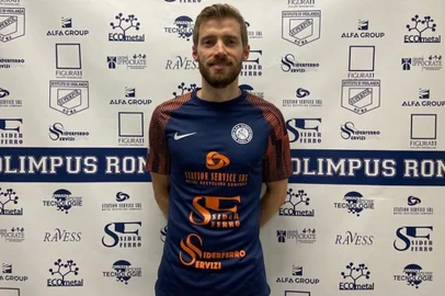 atleta vai defender o Olimpus Roma, que disputa a liderança da competição<!-- NICAID(15295170) -->