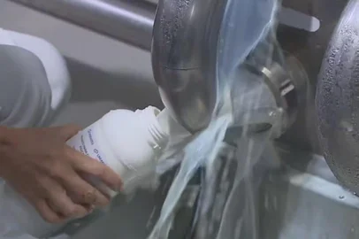 Leite Compensado: Justiça condena 15 por esquema de adulteração de leite com soda cáustica no RS<!-- NICAID(16386923) -->