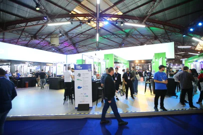 CAXIAS DO SUL, RS, BRASIL, 16/10/2025. 34ª Mercopar  - feira de Inovação Industrial da América Latina, que acontece no parque Bernardino Ramos (Pavilhões da Festa da Uva) - Espaço das Startups reúne 60 empresas na Mercopar. São negócios do Estado e de diferentes regiões do Brasil. (Porthus Junior/Agência RBS)<!-- NICAID(16147992) -->