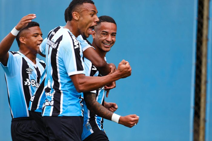 Nos pênaltis, Grêmio bate Juventude e está na final do Gauchão Sub-20