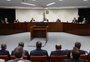 Matheus Schuch: Jair Bolsonaro encontra aliados no Senado para assistir ao segundo dia de julgamento pela TV