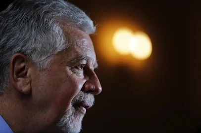 PORTO ALEGRE, RS, BRASIL, 09-11-2016: O prefeito José Fortunati durante entrevista no Paço Municipal. (Foto: Mateus Bruxel / Agência RBS)<!-- NICAID(12554423) -->
