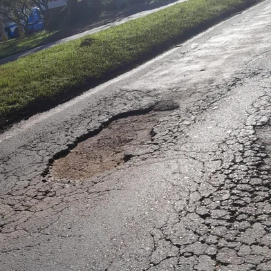 Moradores reclamam de condições precárias da RS-324, entre Nova Prata e Casca.<!-- NICAID(16074060) -->