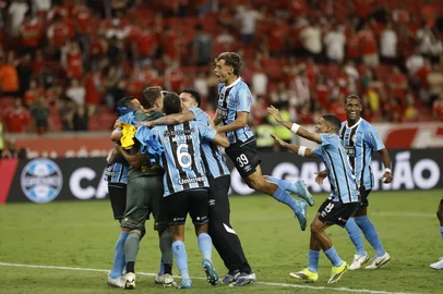 PORTO ALEGRE, RS, BRASIL, 08/03/2026: Inter e Grêmio se enfrentam no Estádio Beira-Rio, no Gre-Nal de número 451, no jogo de volta da final do Campeonato Gaúcho de 2026, o Gauchão. Após o jogo de ida, na Arena, terminar em 3 a 0 para o Grêmio, o Internacional recebe o adversário em casa com a missão de tentar reverter o placar e conquistar o bicampeonato estadual.  Foto: André Ávila/Agência RBS<!-- NICAID(16240761) -->