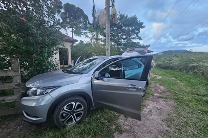 Após furto de carro em Torres, homem morre em confronto com a BM em Osório<!-- NICAID(16021358) -->