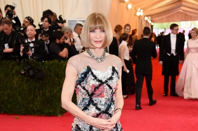 "Charles James: Beyond Fashion" Costume Institute Gala - ArrivalsNEW YORK, NY - MAY 05: Vogue Editor in Chief Anna Wintour attends the "Charles James: Beyond Fashion" Costume Institute Gala at the Metropolitan Museum of Art on May 5, 2014 in New York City.   Larry Busacca/Getty Images/AFPEditoria: ACELocal: New YorkIndexador: Larry BusaccaSecao: FashionFonte: GETTY IMAGES NORTH AMERICAFotógrafo: STF<!-- NICAID(10462797) -->