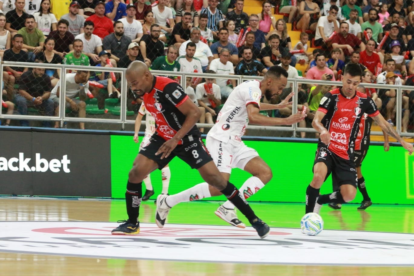 Atlântico x Joinville: onde assistir ao vivo à final da Liga Nacional de  Futsal, futsal