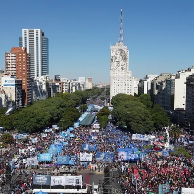 Aerial view of 9 de Julio Avenue where social organizations and leftist parties gather with soup kitchens to protest against the economic adjustment agreed with the IMF during May Day (Labour Day) in Buenos Aires, taken on May 1, 2023. (Photo by JUAN MABROMATA / AFP)<!-- NICAID(15417324) -->