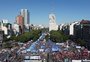 No Dia do Trabalhador, argentinos fazem manifestação contra o FMI