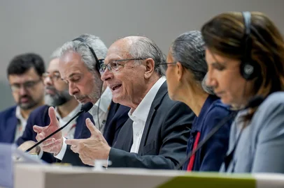 Rafa Neddermeyer / COP30 Brasil Amazônia/PR Belém PA - 17.11.2025- COP30 Belém Amazônia (DAY 08) - PCOP Briefing: VPR Press Conference. Foto: Rafa Neddermeyer/COP30 Brasil Amazônia/PR<!-- NICAID(16168919) -->