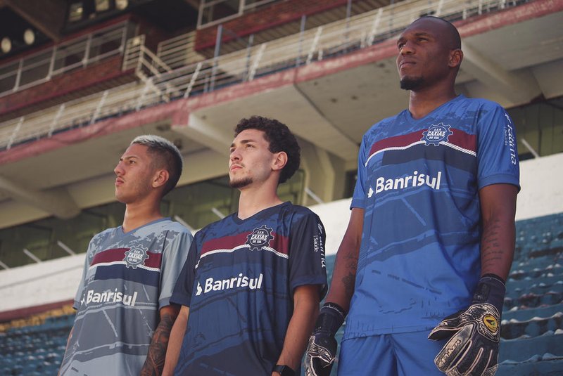 Caxias lançou novos uniformes de treinamento para a temporada 2021, da marca Bravo35.<!-- NICAID(14708341) -->