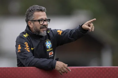 22/03 - Treino da Seleção Principal na Granja Comary. Cléber Xavier. Lucas Figueiredo/CBF